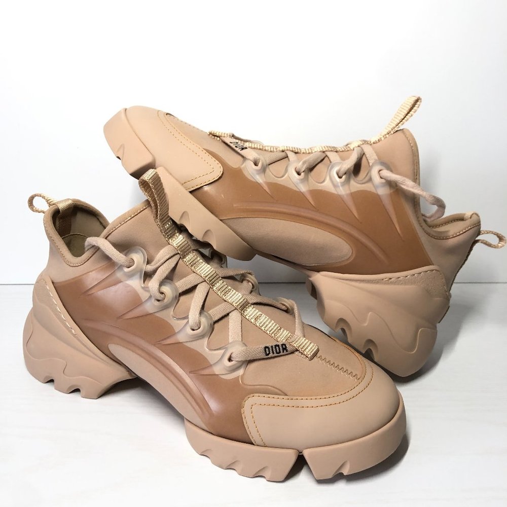 Dior D-connect Nude Sneakers